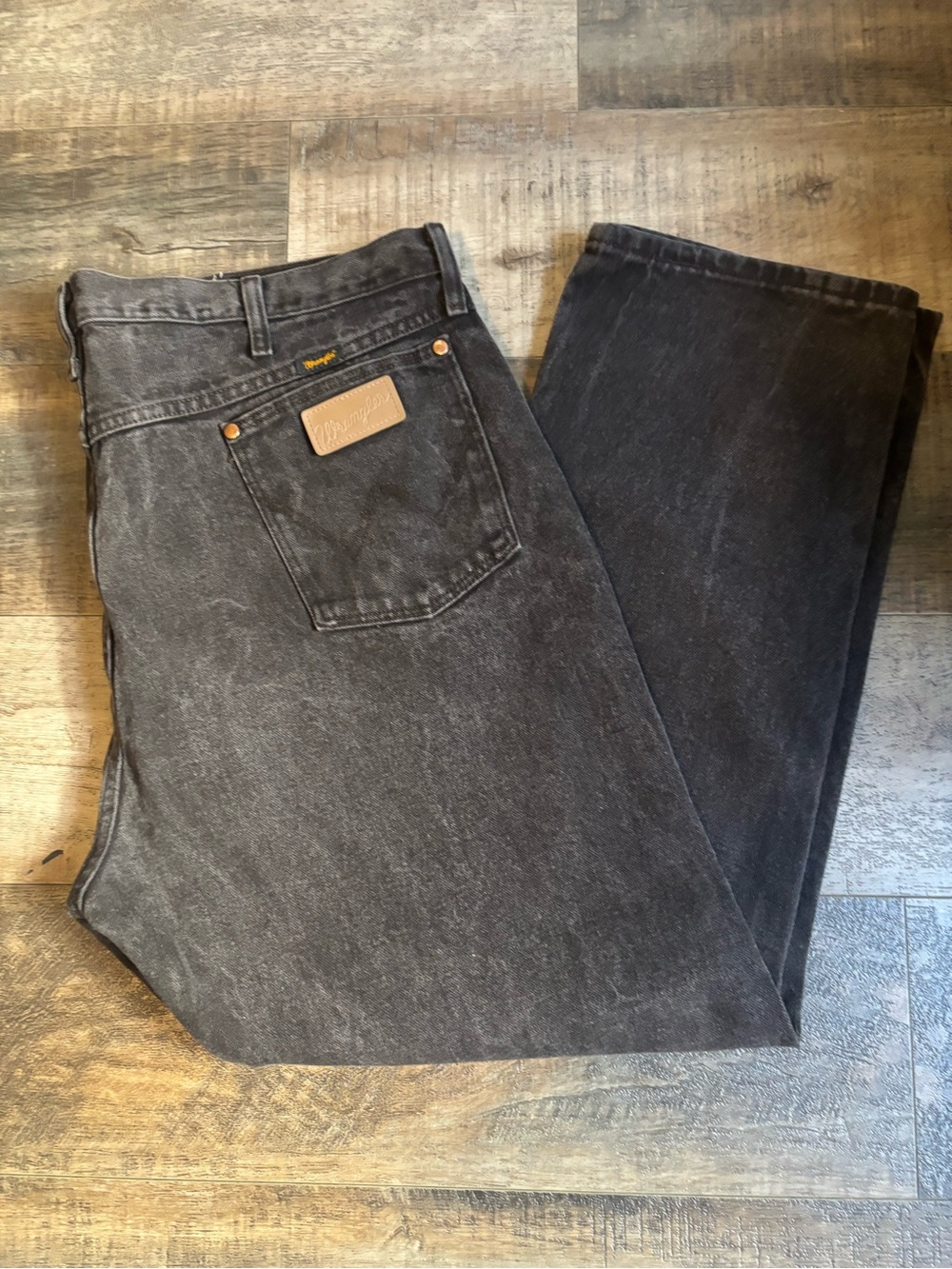 Wrangler Men's Black Vintage Wash Jeans 42x30